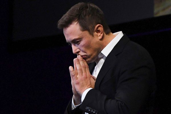 Сказ о том как Илон Маск котировки TESLA обвалил…