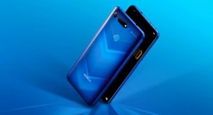 Популярный смартфон Honor V20 подешевел вдвое с момента продаж