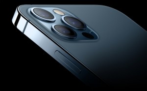 iPhone 12 Pro Max получил уменьшенную батарею