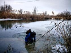 Водолазы нашли утонувшего дайвера