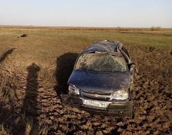 В опрокинувшемся автомобиле погиб водитель