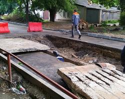 'Глаз народа'. 'Т Плюс' вскрыл на улице новый асфальт