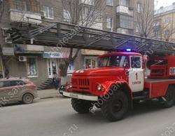 При пожаре в многоэтажке пострадала пенсионерка