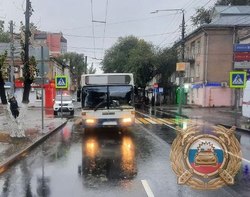 Автобус сбил на переходе молодого пешехода