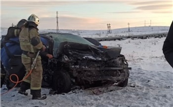 В Норильске в лобовом ДТП погиб пассажир ВАЗа