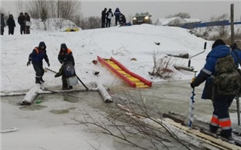 В Енисейске спасли со льда 36 рыбаков