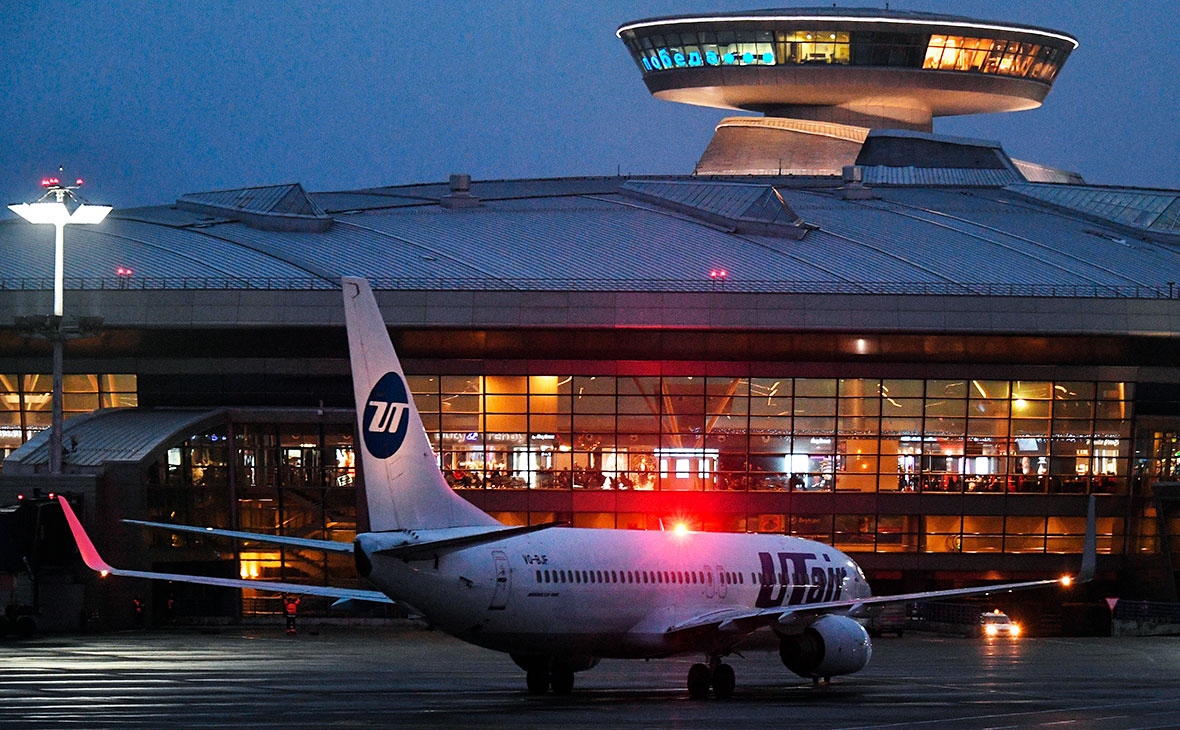 Самолет Utair вернулся во Внуково по техническим причинам