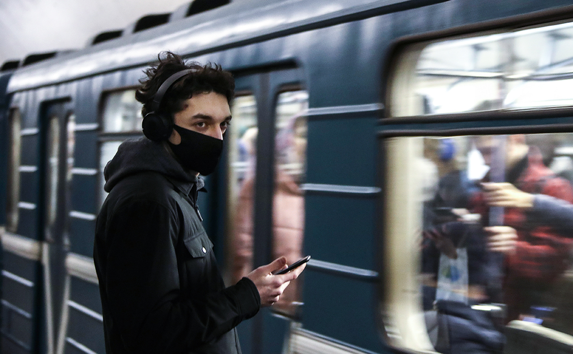 В московском метро стало меньше абонентов