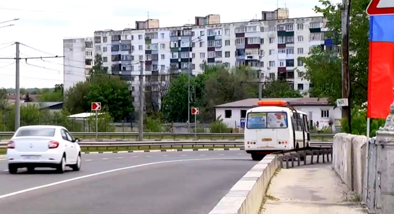 В Курске изменили разметку на Кировском мосту