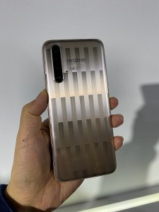 Смартфон Realme X50 5G в специальном издании Master Edition Lines поступит в продажу 8 марта