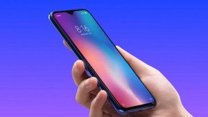 Смартфон Xiaomi Mi 9 SE обновили до Android 10