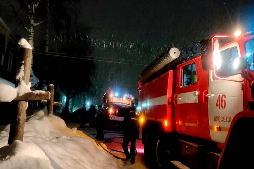 Четверо детей с матерью погибли в пожаре в Архангельской области