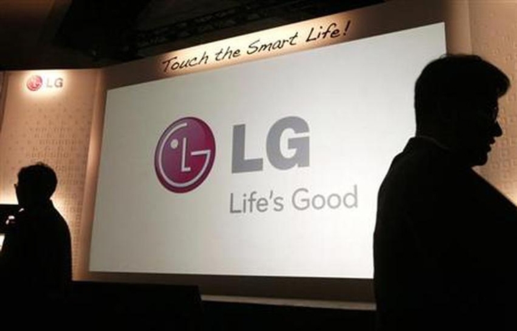 LG работает над недорогим смартфоном W20 с экраном HD+