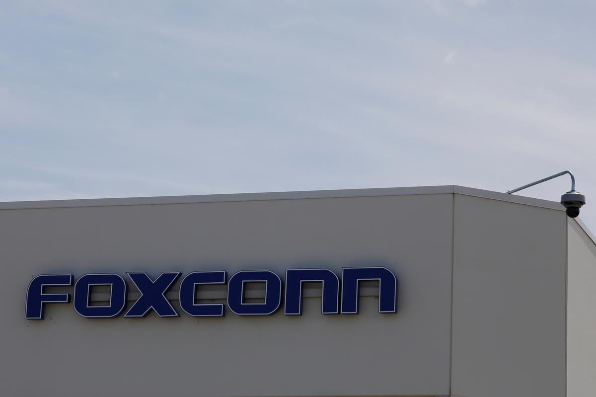 Foxconn будет выпускать аппараты ИВЛ на своём заводе в Висконсине