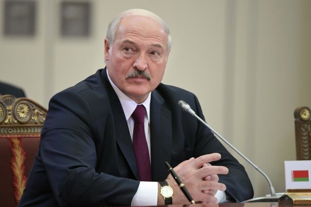 Лукашенко заявил о необходимости готовиться ко второй волне COVID-19