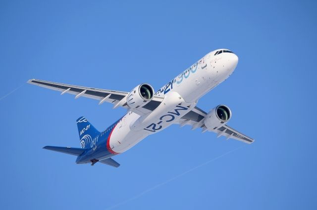 Россия обсуждает с Казахстаном поставки самолетов SSJ-100 и МС-21