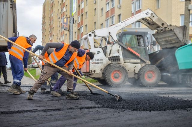 В Брянске закрытую дорогу на улице Объездной облюбовали байкеры и пешеходы