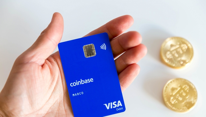 Visa разрешила Coinbase выпускать дебетовые биткоин-карты