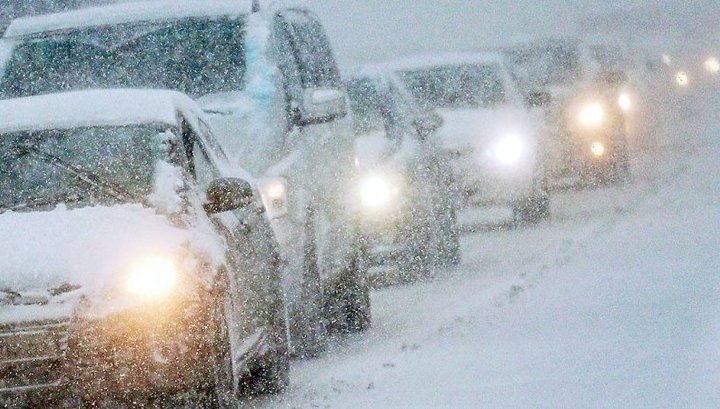 Трасса М-5 'Урал' встала в пробках из-за снегопада