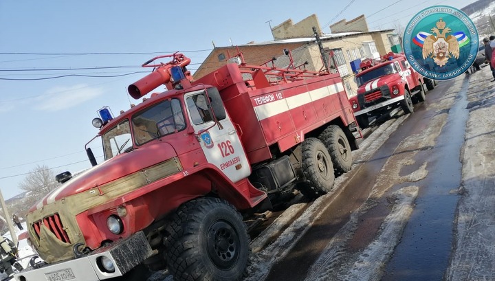 В крупном пожаре в Башкирии погибли три человека