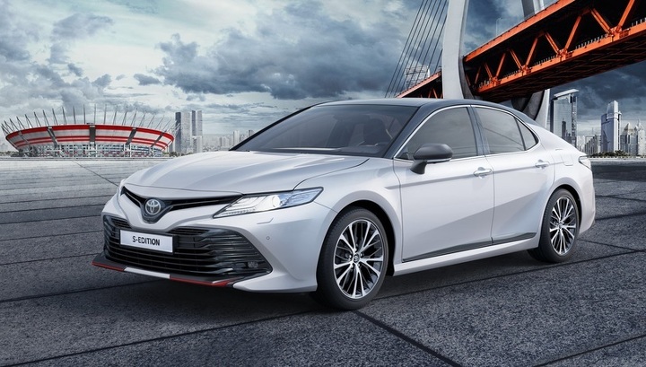 Toyota сделала для России новую спецверсию Camry