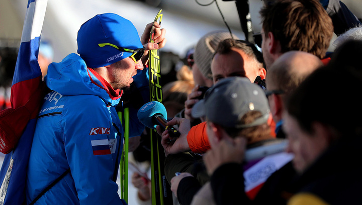 Александр Логинов снялся с масс-старта на чемпионате мира по биатлону