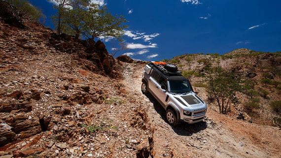 Land Rover рассказала о характеристиках нового Defender