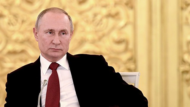 Wiener Zeitung (Австрия): Путин не хочет стать русским Мугабе