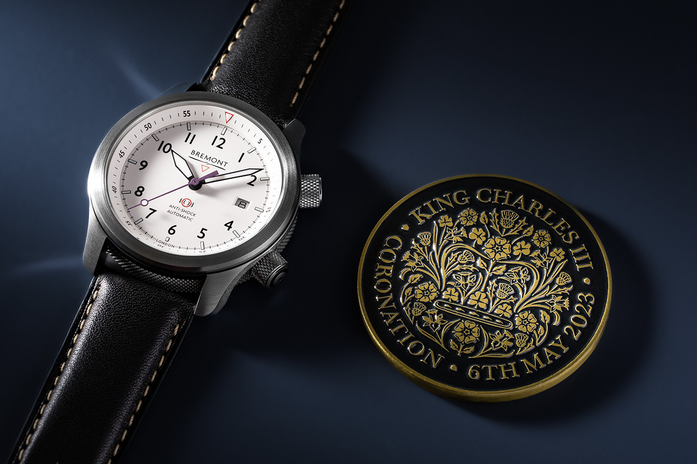 Bremont празднует коронацию Карла III выпуском памятных часов