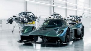 Гиперкар Aston Martin Valkyrie построен на технологиях Формулы 1 и предназначен для дорог общего пользования