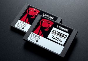 SSD Kingston DC600M для ЦОД мають ємність від 480 до 7680 ГБ і ресурс від 876 до 14016 ТБ