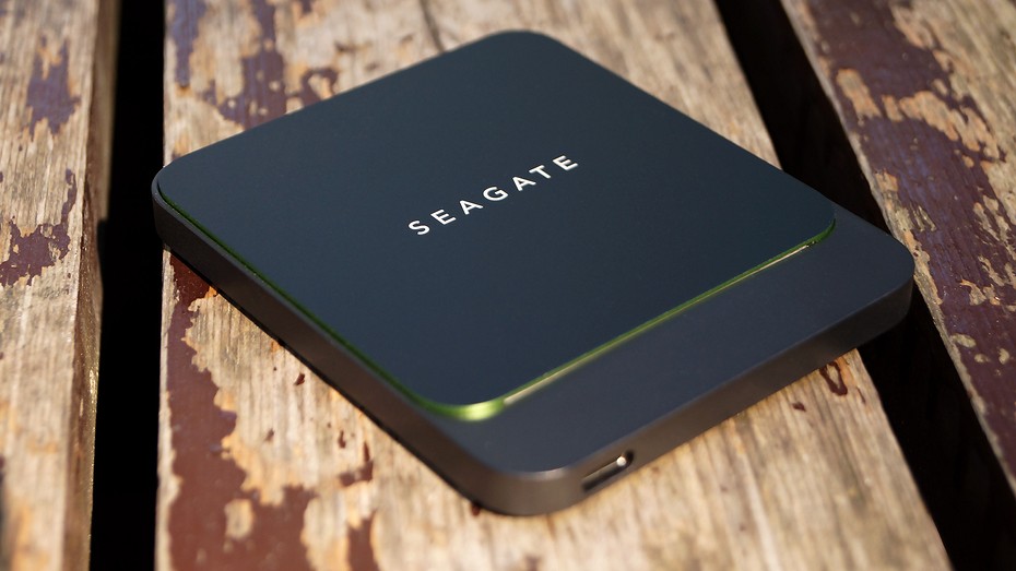 Тест внешнего накопителя Seagate BarraCuda Fast SSD: футуристический хранитель данных