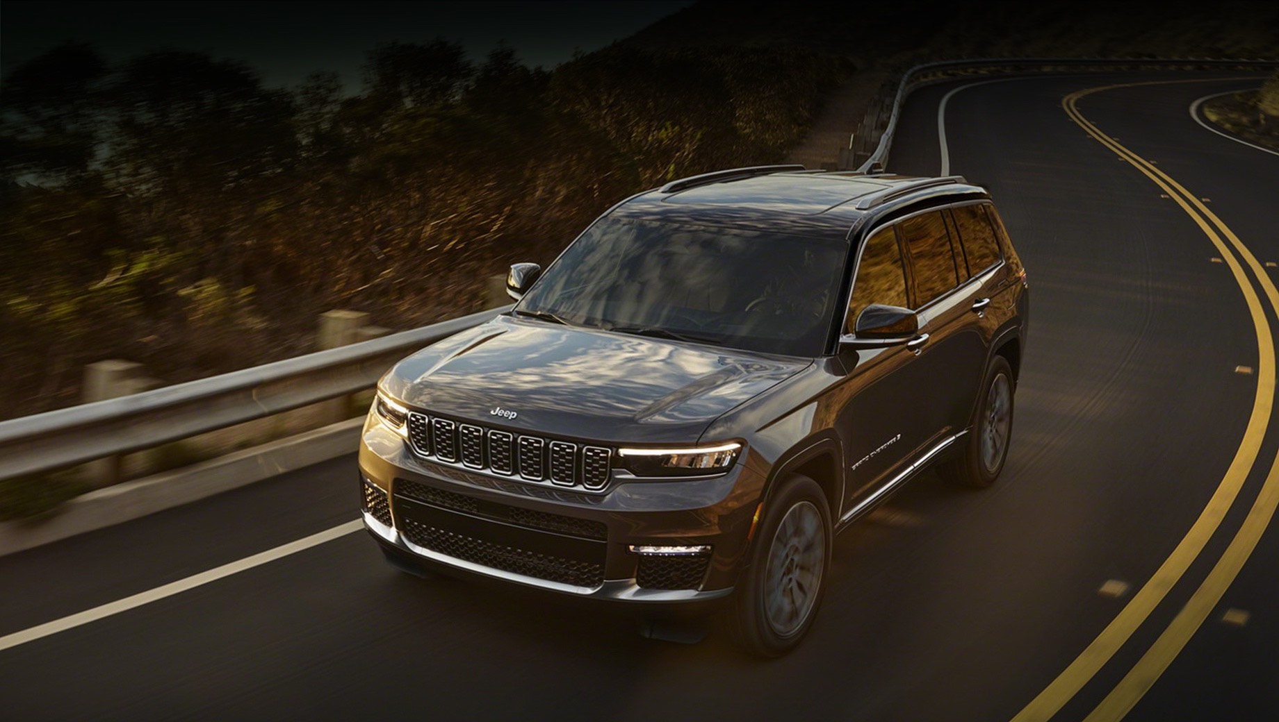 Новый Jeep Grand Cherokee дебютировал в невиданной версии L