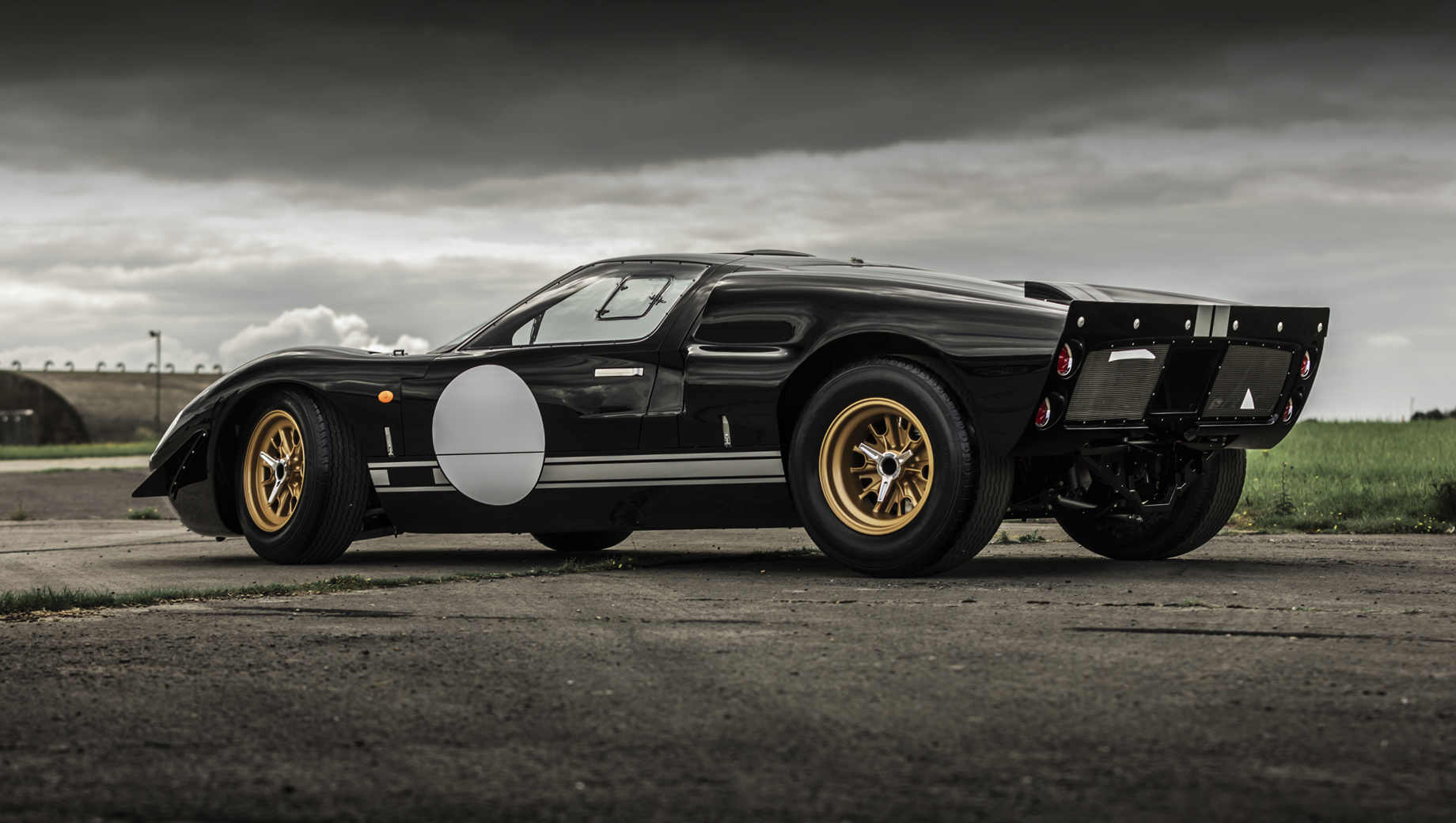 Everrati Superformance GT40 превратил легенду в электрокар