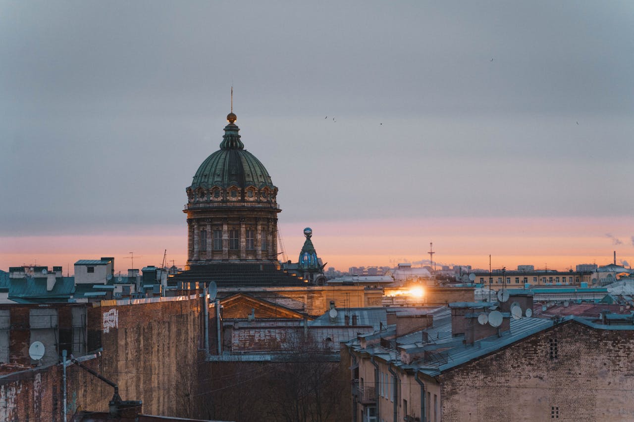 Стоимость строительства элитных загородных домов в пригородах Петербурга выросла на 45%