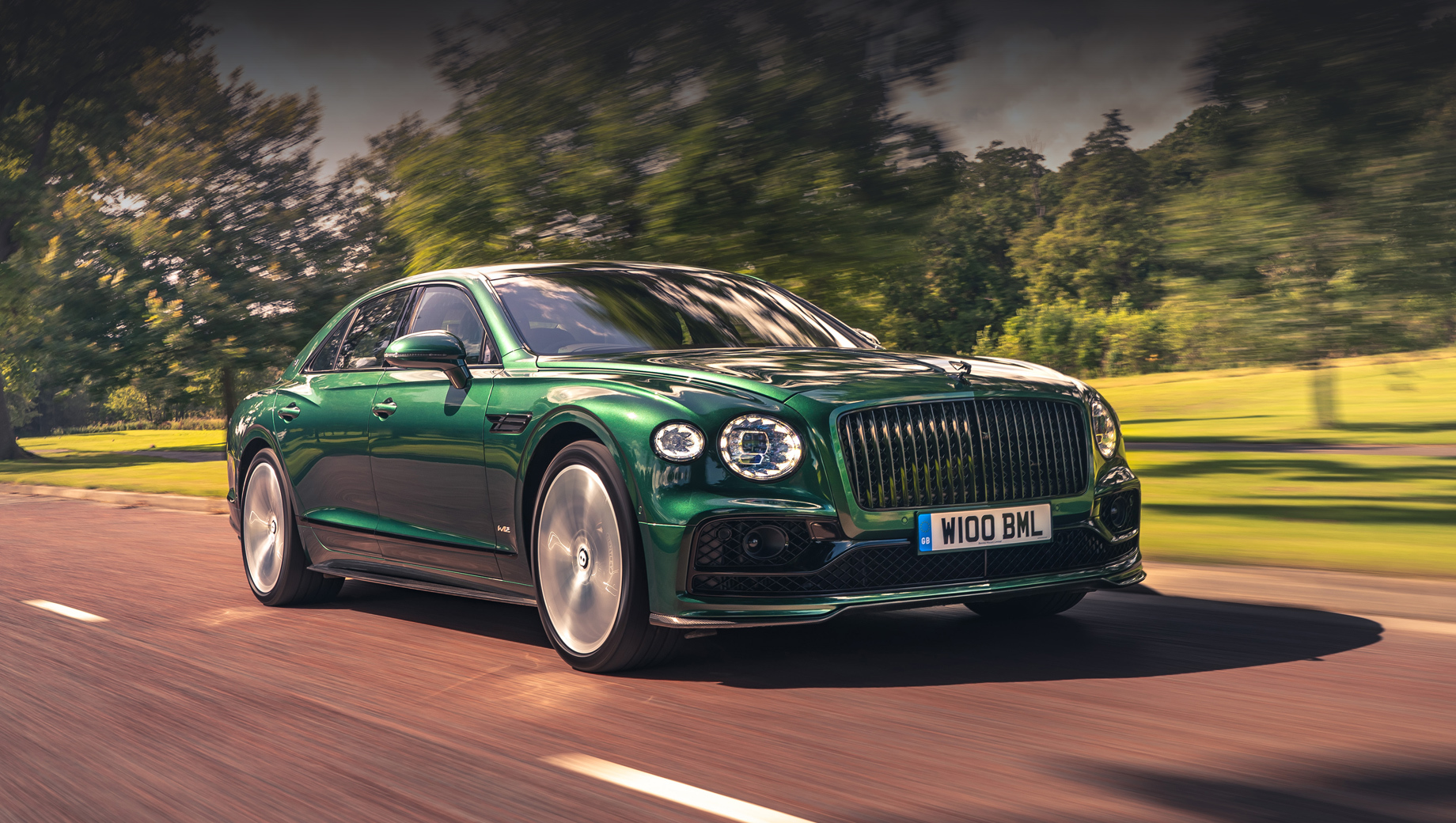 Bentley Flying Spur получил углепластиковый спортивный пакет