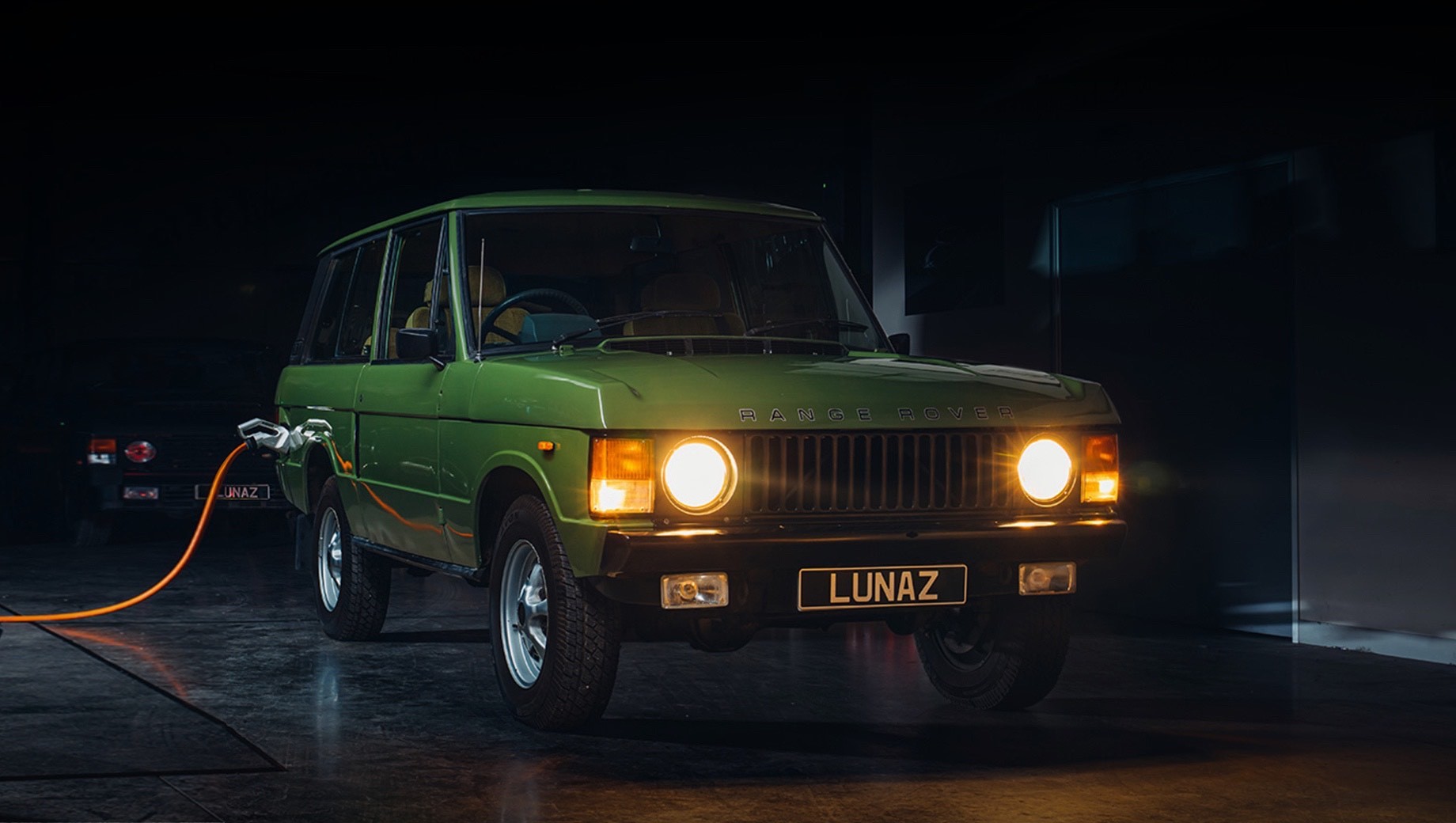 Фирма Lunaz превратила Range Rover Classic в электрокар