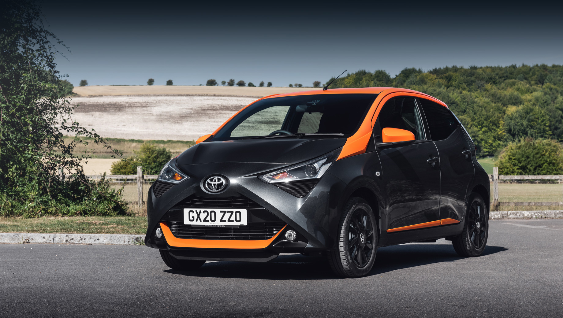 Хэтчбек Toyota Aygo сменит поколение через год