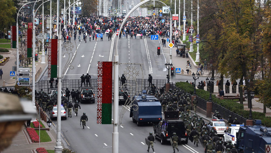 Силовики применили спецсредства против протестующих в Минске