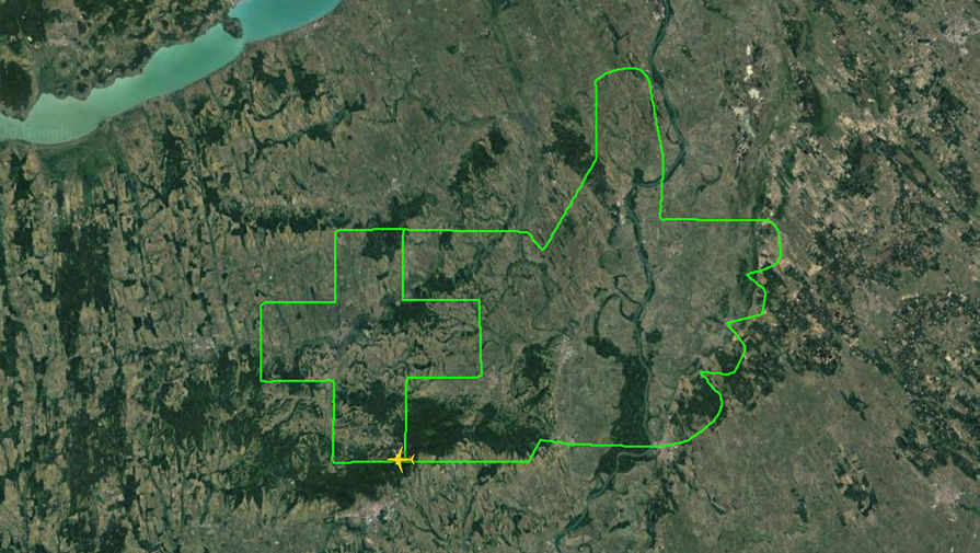 Самолет в небе над Венгрией нарисовал 'лайк' медикам