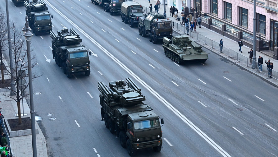 Военный эксперт объяснил возможную установку систем ПВО на крышах зданий в Москве