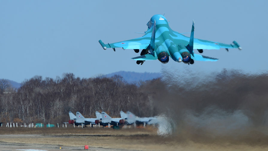 Самолет Су-34 упал в Хабаровском крае