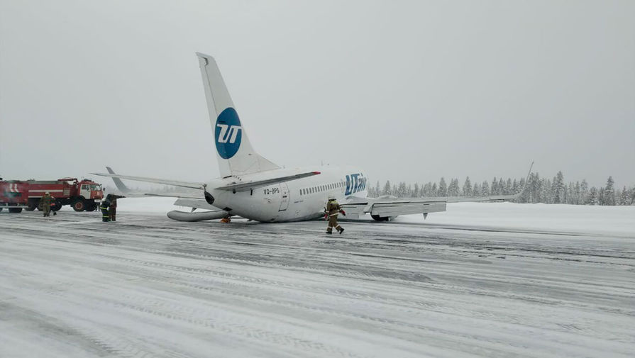 СК возбудил дело после жесткой посадки самолета в Усинске