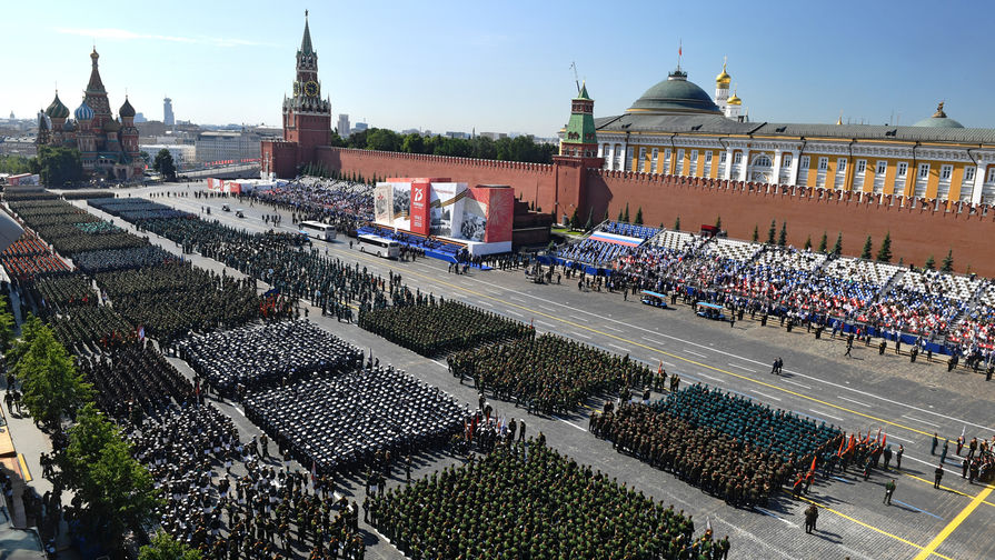 В Москве начался парад Победы