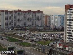 В Шушарах с припаркованных машин массово пропадают госномера