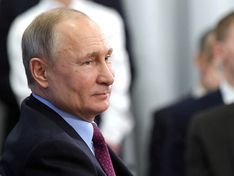 Путин хочет вернуть в Конституцию РФ «человека труда»