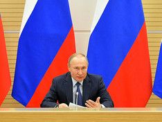 Путин одобрил внесение в Конституцию поправки об индексации зарплат