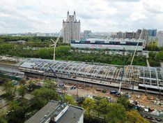 Москва вновь запускает промышленность и стройки