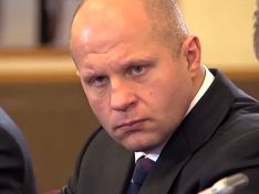 Суд отказался сократить срок ареста бойцу Емельяненко