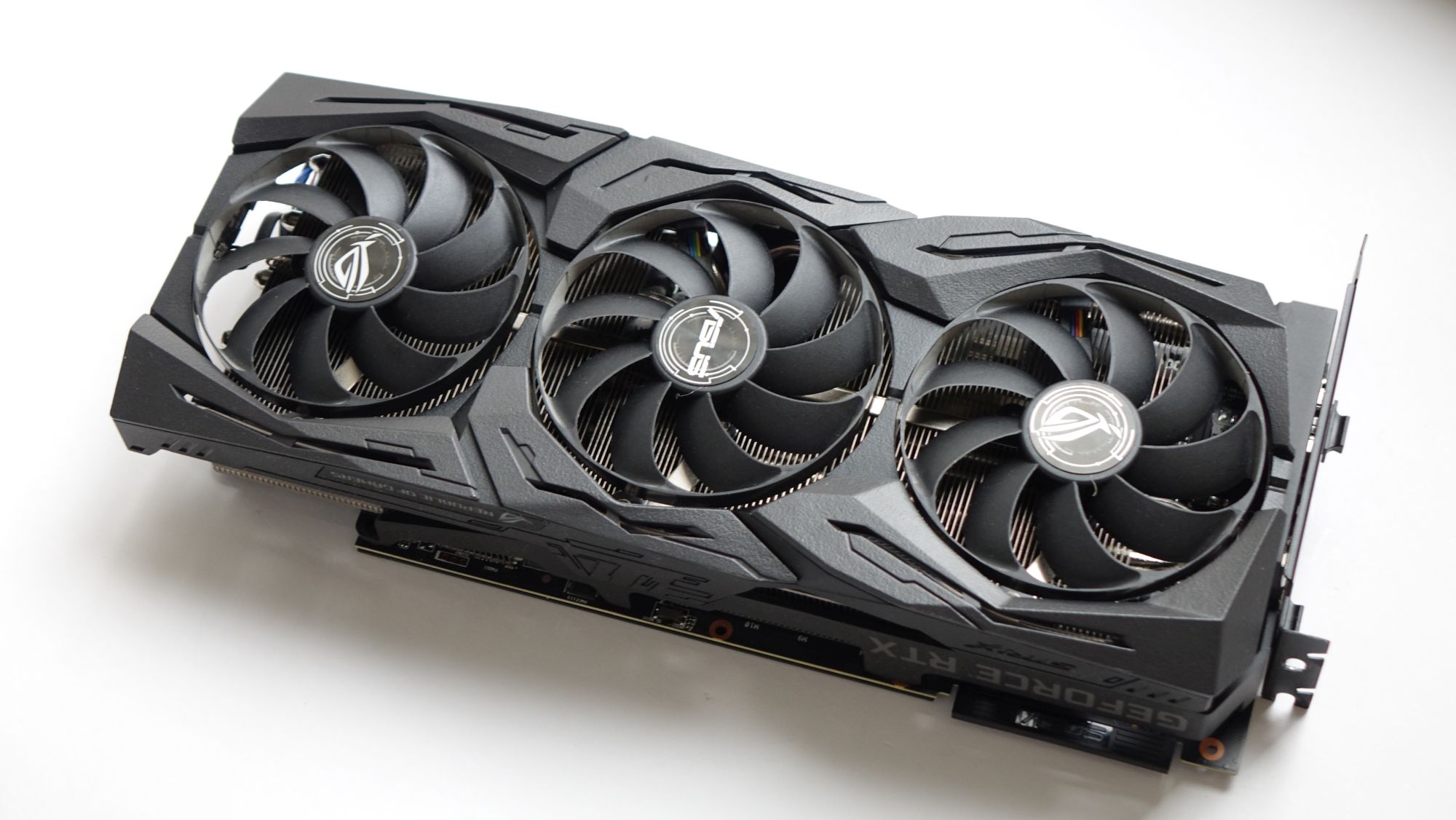 Обзор видеокарты ASUS ROG Strix GeForce RTX 2080